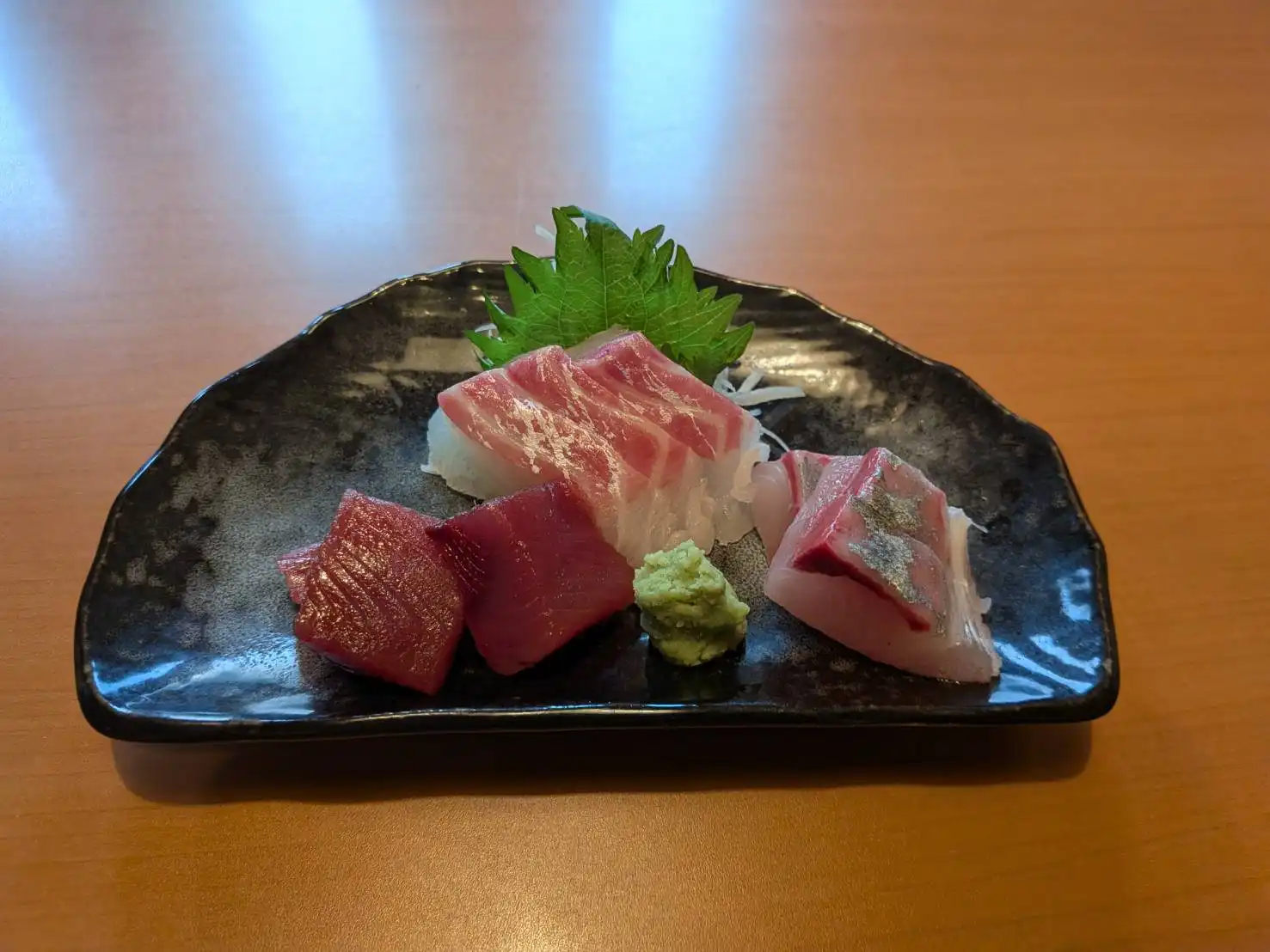 刺身盛り合わせ　小